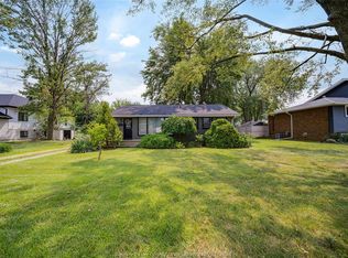 350 Bouffard Rd, Lasalle, ON N9J1G2