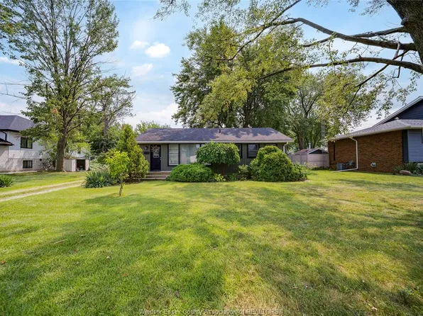350 Bouffard Rd, Lasalle, ON N9J 1G2
