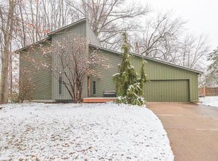4048 Cedarwood Ln, Cincinnati, OH 45245