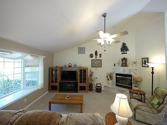 3rd image of 3313 75th Ave NW