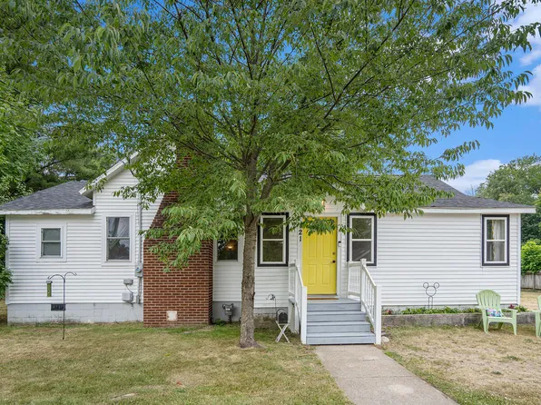 121 Randolph St, Bangor, MI 49013