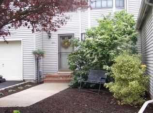 601 Revere Ct, Flemington, NJ 08822