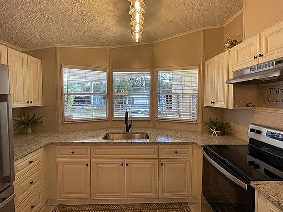 new cabinets and appliances