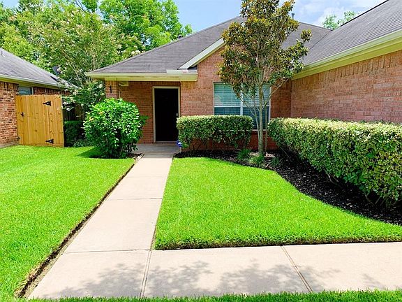 3rd image of 5421 Morgan Oak Dr