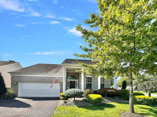 2 Arcaro Road, Manalapan, NJ 07726