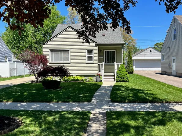 224 Charlevoix St, Clawson, MI 48017