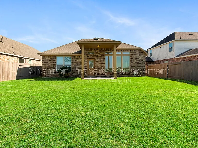 9430 Harmony Lake Ln — Photo 25