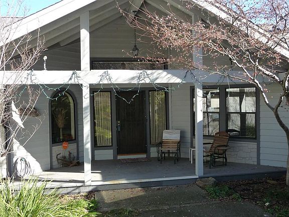 3rd image of 155 Riverview Dr