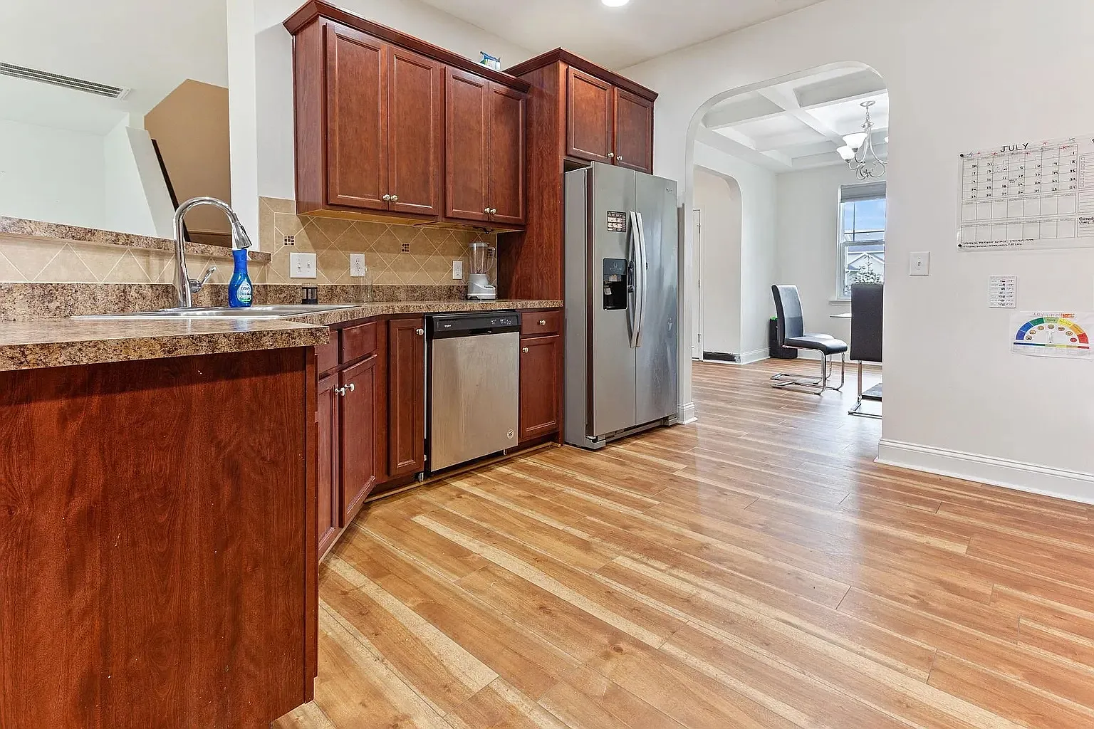1 bed, 3046 sqft, $725 — Photo 4