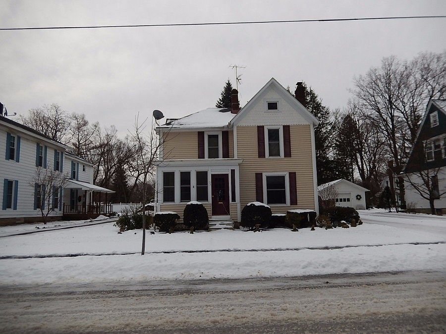 1st image of 53 Gibson St
