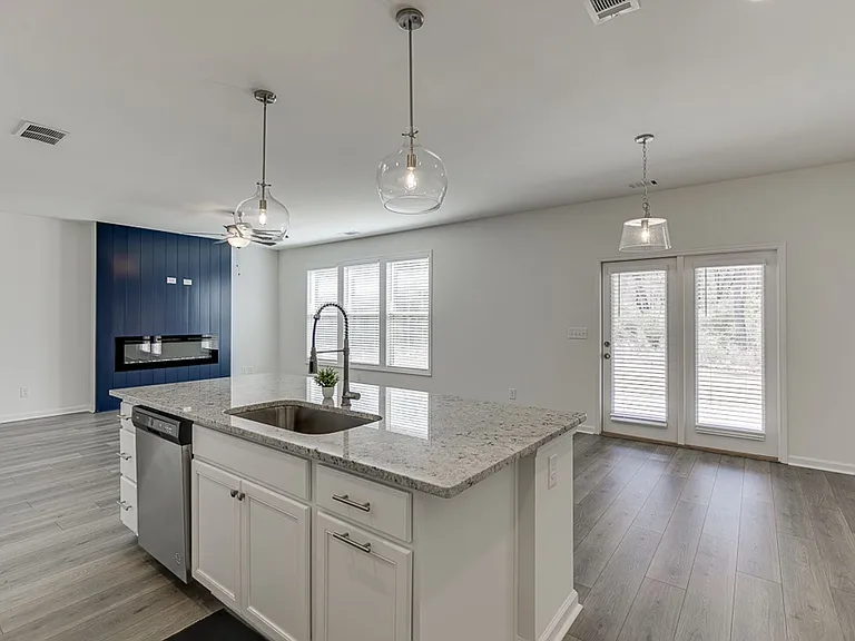 198 Blue Dragon Dr — Photo 13
