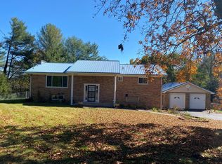 262 Rustic Hills Dr, Crab Orchard, WV 25827
