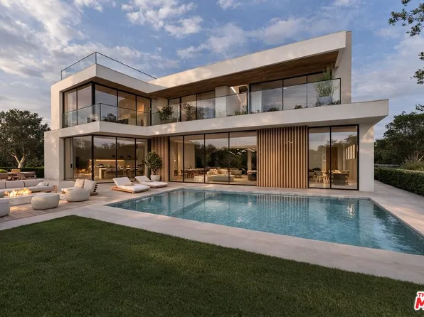 17089 Bollinger Dr, Pacific Palisades, CA 90272