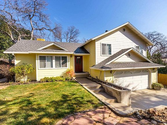 5th image of 19565 Flynn Ln