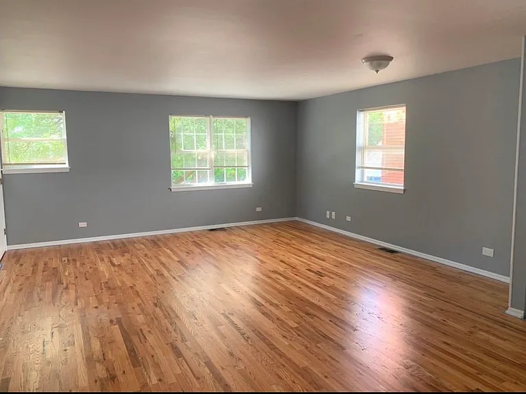 2216 W Adams St #2 — Photo 2