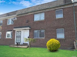 13739 70th Rd, Flushing, NY 11367