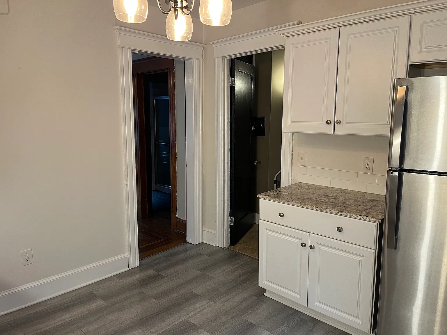 3 bed, 1300 sqft, $1,600 — Photo 4