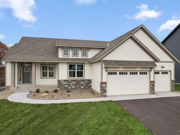4950 Parkside Cir, Eagan, MN 55123
