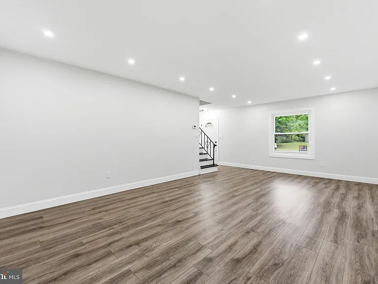 27 Parkside Cir — Photo 4