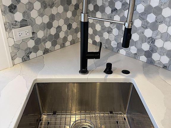 Sink and backsplash