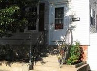 90 Lupine St, Pawtucket, RI 02860