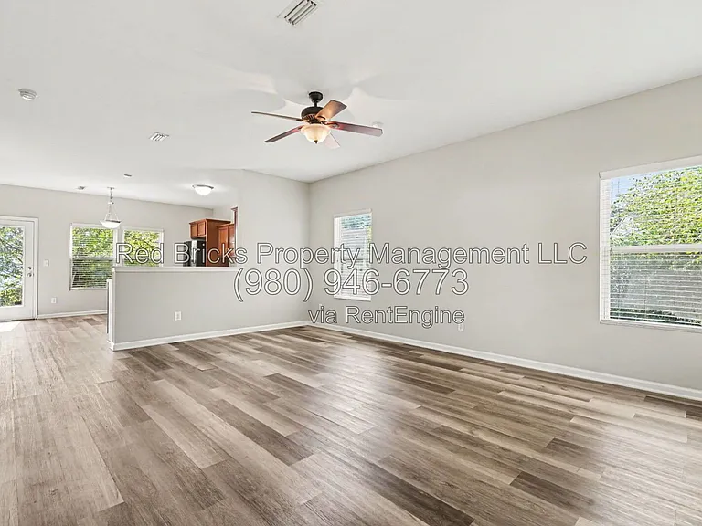 11325 Deer Chase Ln — Photo 8