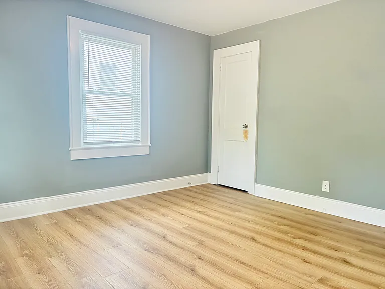 416 Mint St — Photo 12