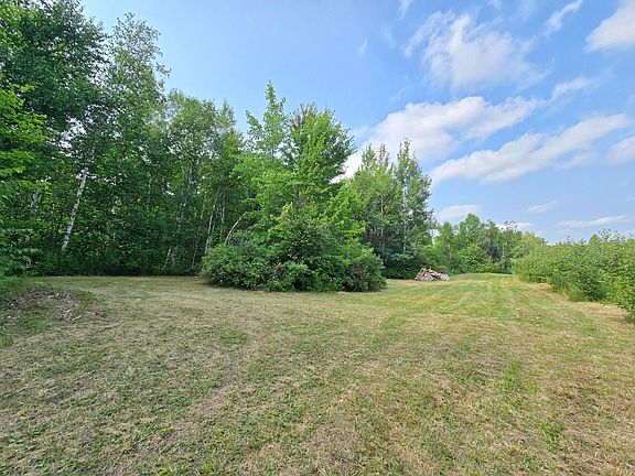 5th image of 65547 Duxbury Rd