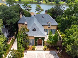 3920 Menendez Dr, Pensacola, FL 32503