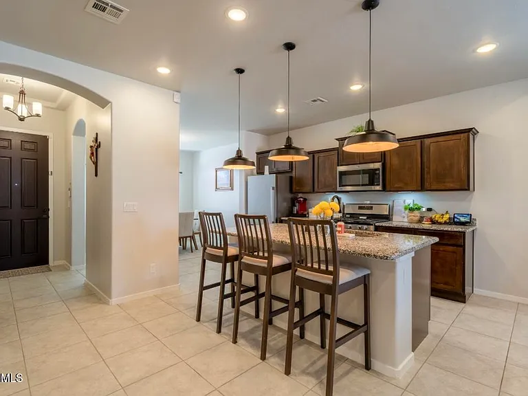 1056 Summer Breeze Pl — Photo 7