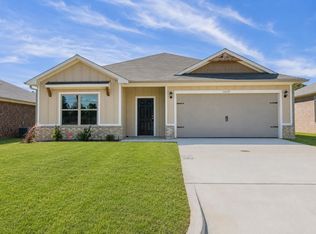 1429 Santa Cruz Dr, Longview, TX 75601