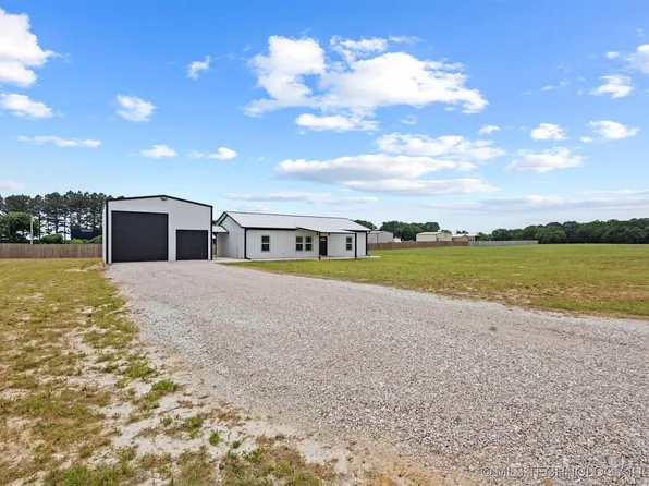 11879 Sandy Acres Trl, Kingston, OK 73439