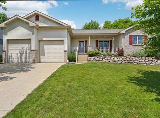 3176 Weybridge Dr, Sun Prairie, WI 53590