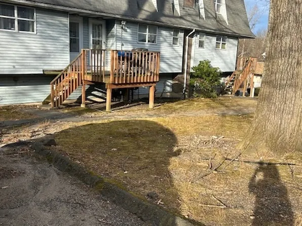 92 Angel Drive APT C, Waterbury, CT 06708