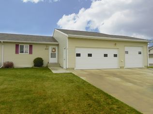 2037 14th St NW, Minot, ND 58703