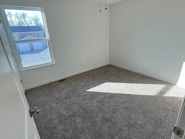 15410 Corbin Ct #B — Photo 16