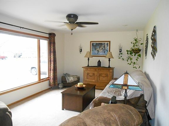 2nd image of 2608 S Maywood Ave