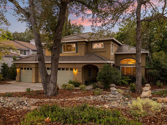 3rd image of 3092 Brackenwood Pl