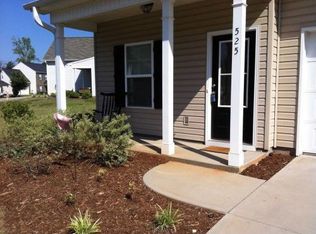 525 Cromwell Dr, Spartanburg, SC 29301
