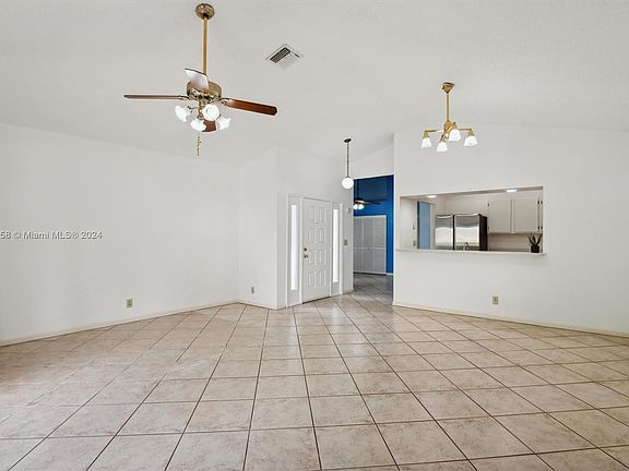 5th image of 5201 SW 31st Ave APT 265