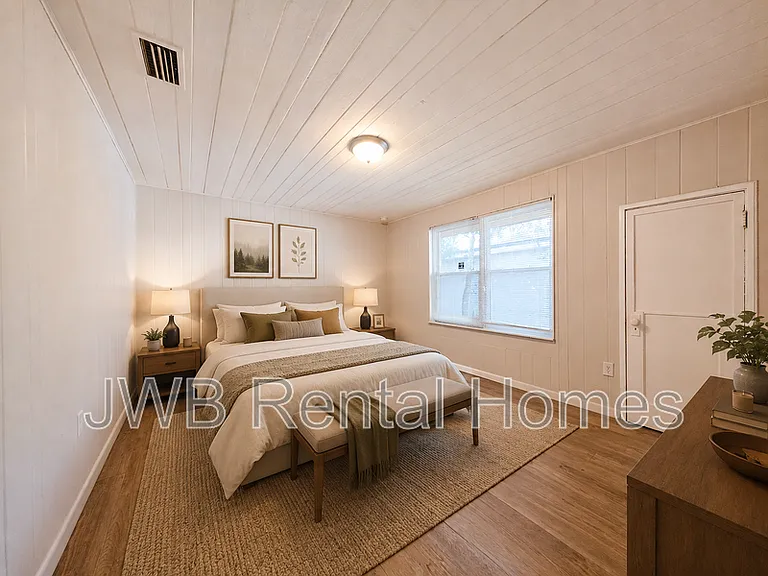 455 W 58th St — Photo 9
