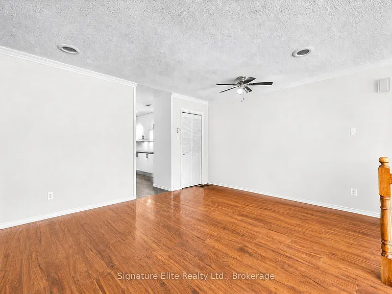 44 Westbourne Ave — Photo 8