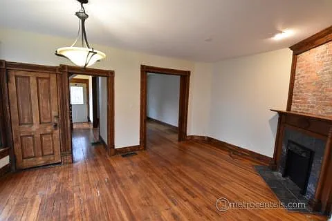 172 N Washington St — Photo 6