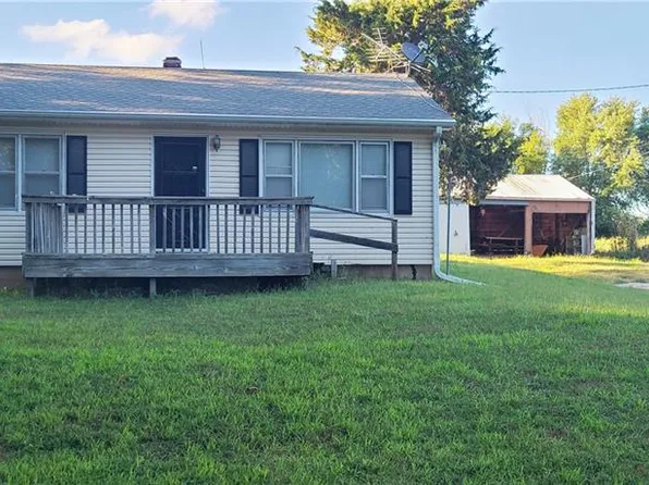 8002 Friendship Rd, Richmond, MO 64085