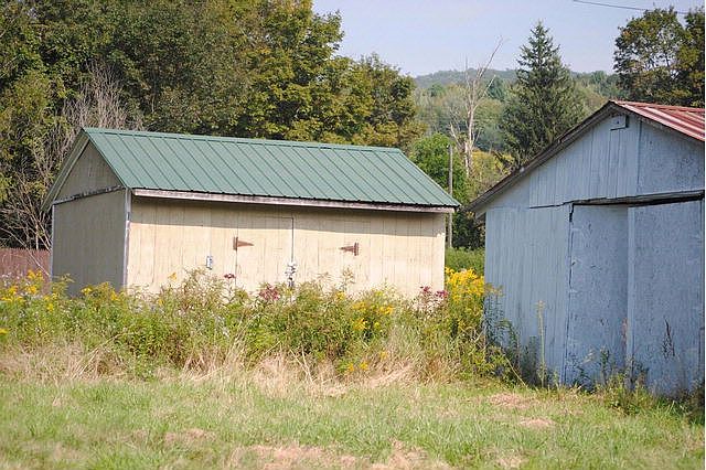 2nd image of 28 Hawkins Rd