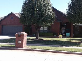 812 W Cabillo Way, Mustang, OK 73064