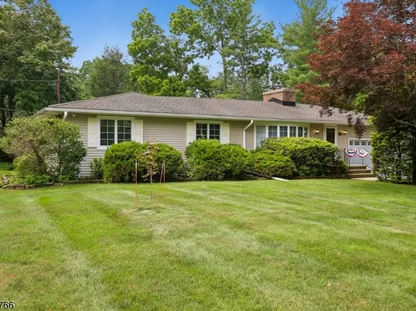 41 Carey Rd, Roxbury Twp., NJ 07876
