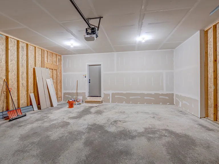 103 Graelyn Cir — Photo 10