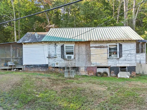 633 Swaney Ln, Pendleton, SC 29670