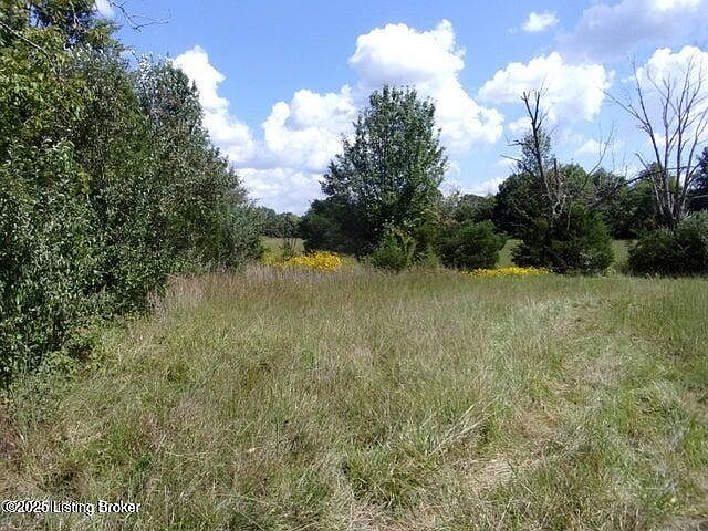 2nd image of 3875 N Roberts Rd